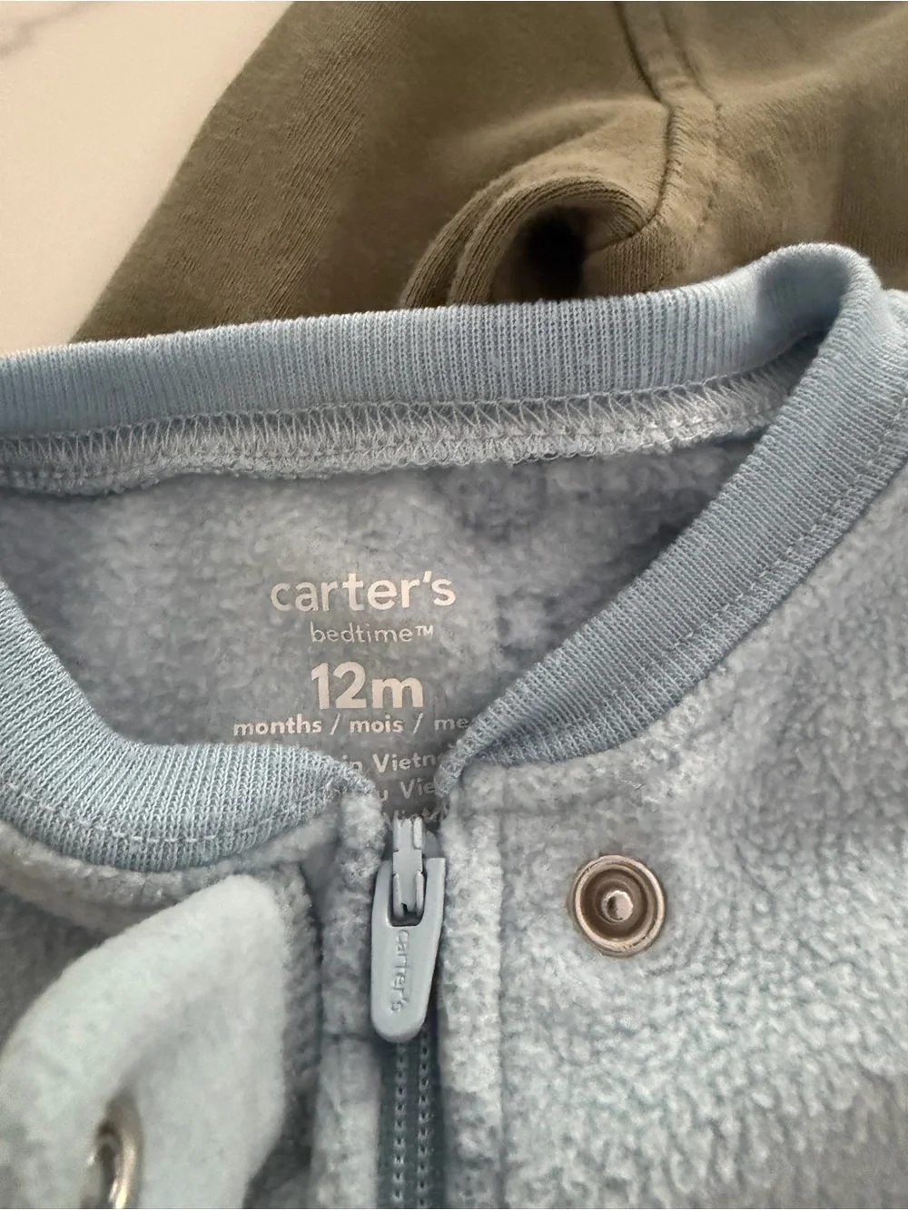 Carter’s & other 12 month 9 piece baby bundle. Like New & EUC
